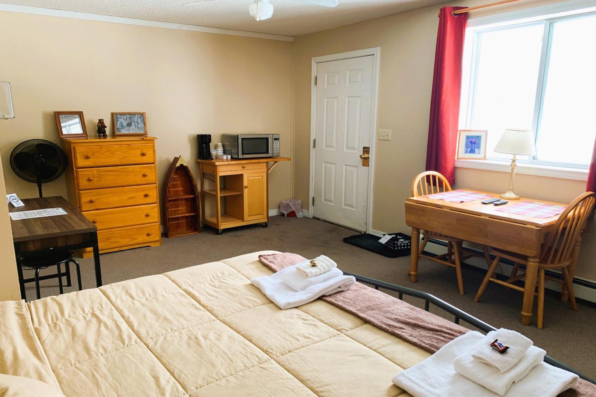 Love Hotels St John River By Oyo At Fort Kent Me Saint John Plantation Exteriér fotografie